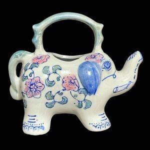 Vintage 1980s Hand Painted Small Porcelain Elephant Creamer/Soy Pot - Blue White